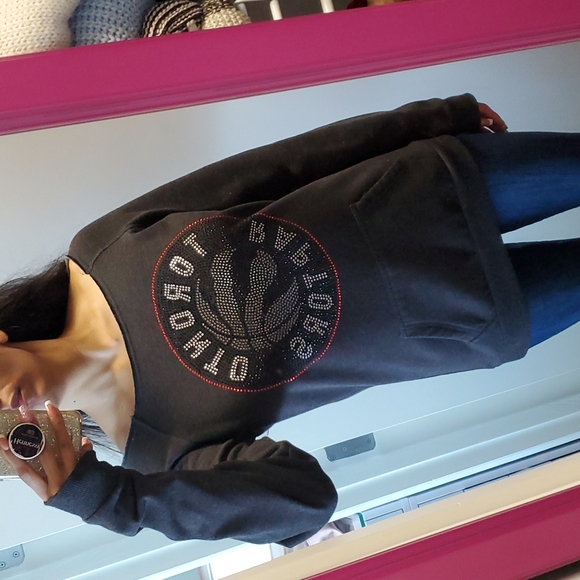 NWOT Toronto Raptors Rhinestone Sweatshirt Top - Picture 2 of 8